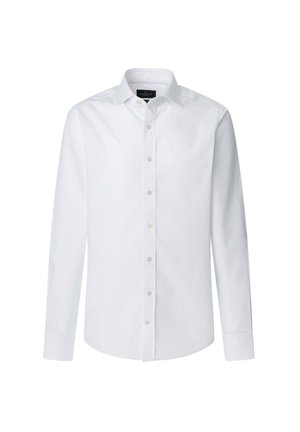 Bijela košulja s dugim rukavima, napravljena od glatkog materijala, s suptilnim teksturiranim uzorkom, standardnim ovratnikom i prednjim kopčanjem na dugmad.