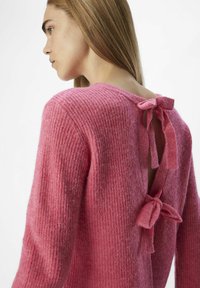 Object OBJPARVI NOOS - Vest - hot pink