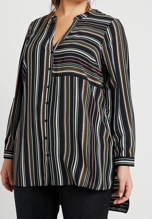 Zwart shirt met lange mouwen en verticale strepen in groen, rood en wit. Voorzien van een knoopsluiting, V-hals en een gebogen zoom.