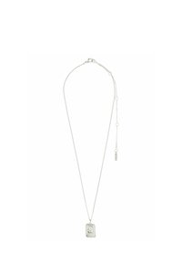Collar de plata con un colgante rectangular con un diseño intrincado, una cadena fina y un cierre ajustable para la regulación de la longitud.