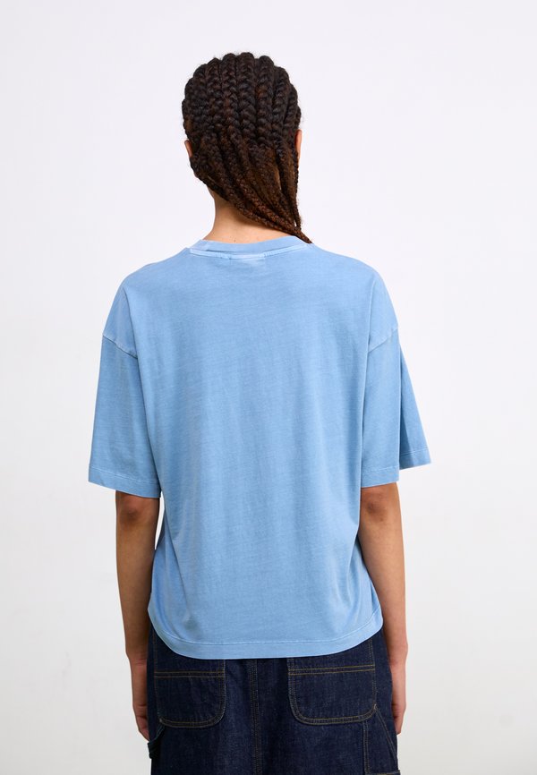 NELSON - Basic T-shirt3