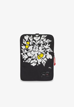 Eastpak, - Portfel