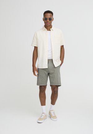 BHSERGIO - Shorts - black