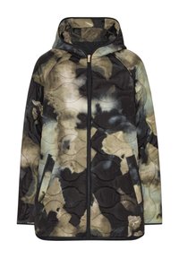 Chaqueta acolchada con capucha en tonos oscuros con patrones abstractos verdosos y beige, que cuenta con una cremallera frontal y bolsillos laterales.