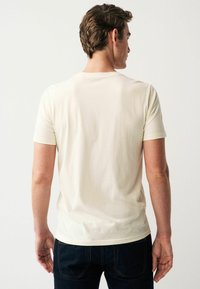 Next REGULAR - T-shirt basic - ecru natural