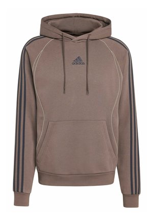 Brązowa bluza Adidas z kapturem, z kieszenią na przodzie, sznurkiem na kapturem, niebieskimi paskami na rękawach i kontrastowymi szwami. Miękka tekstura materiału.
