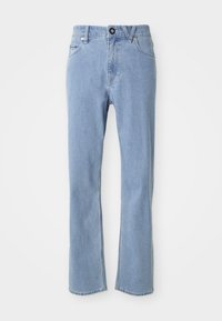 Světle modré džíny z denimu s rovnými nohavicemi, pěti kapsami, jediným knoflíkem na zapínání a jemně vybledlým texturem.