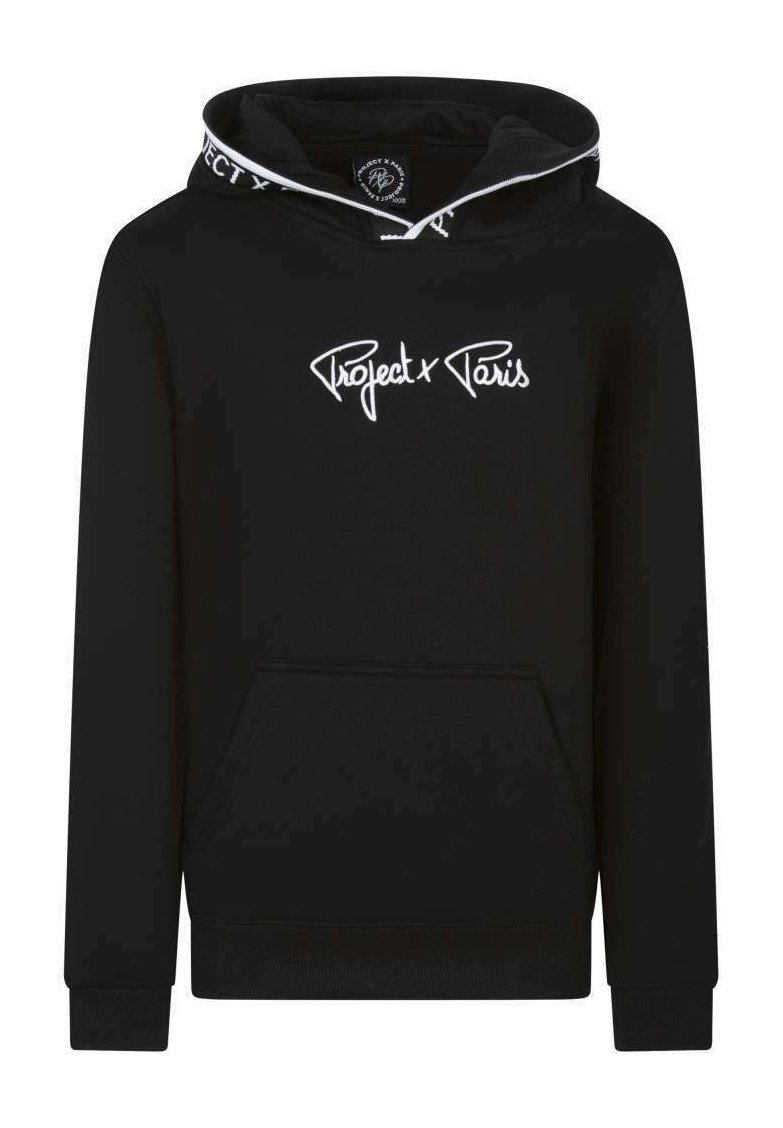 Sudadera negra de tejido suave, con un bolsillo frontal, capucha con cordón y logo "Project x Paris" en blanco en el pecho.