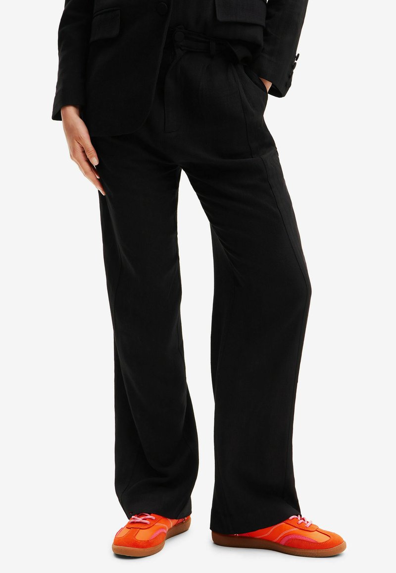 Desigual Kalhoty Black ern Zalando cz desigual-kalhoty-black-ern-zalando-cz