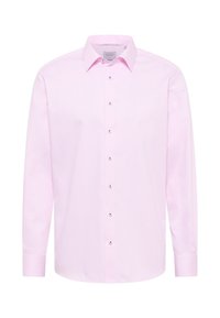 Camicia lunga rosa a maniche lunghe con leggere righe, colletto classico e chiusura frontale con bottoni, dotata di bottoni in tono argento e maniche con polsini.