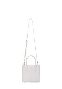 Borsa a tracolla in pelle bianca con design strutturato, due manici superiori, tracolla regolabile e branding sottile sul davanti.