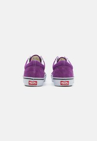 Vans OLD SKOOL UNISEX - Sportcipő - purple magic