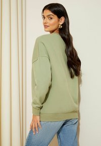 Friends Like These CREW NECK SLOGAN - Melegítőfelső - khaki green