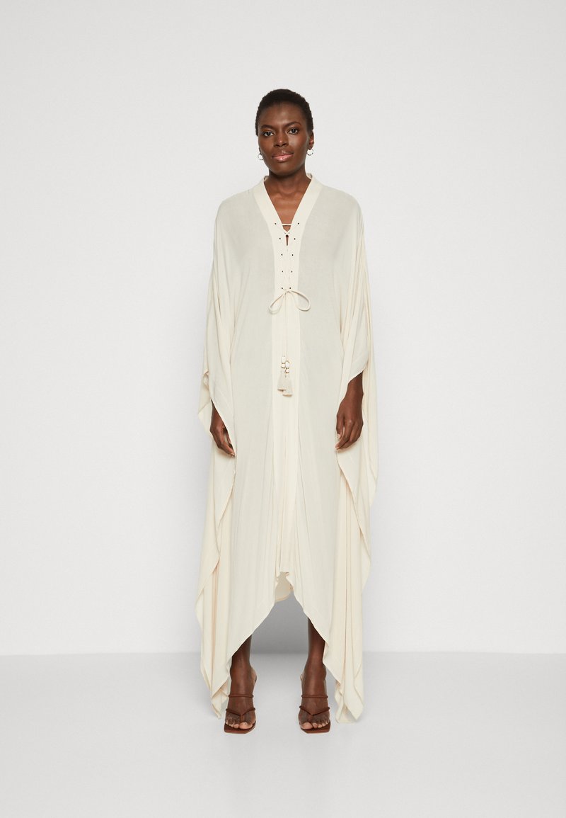 ZOI Kaftan dress & shorts set