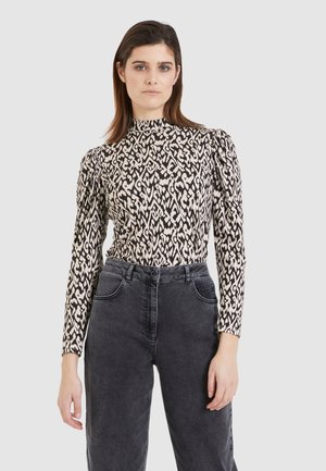 Long sleeved top - pearl varied