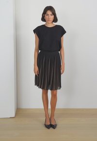 Culture CUrenata Biana - Paprasti marškinėliai - black