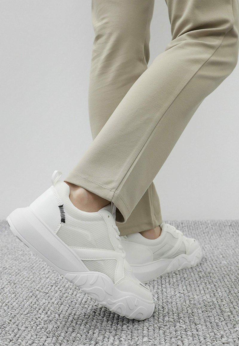 Crosby Sneaker low - white/weiß - Zalando.de