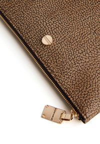 Borbonese VITE FLAT POUCH - OP COATED CANVAS FLAT POUCH brązowy