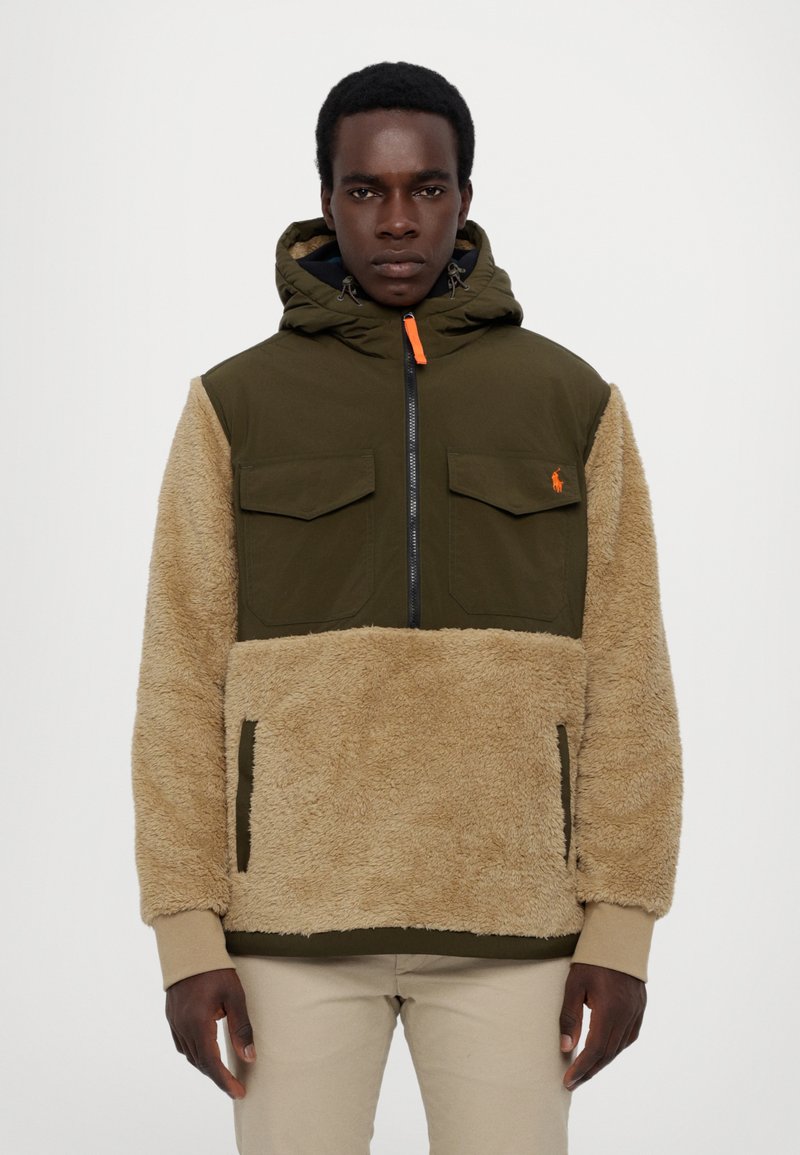 Polo Ralph Lauren PILE FLEECE HYBRID HOODIE - Jakna iz flisa - desert khaki multi