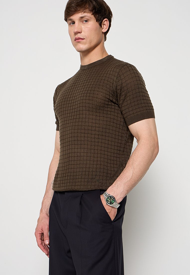 EAST HAMPTON