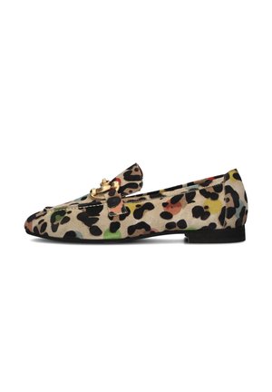 Leopardenmuster Ballerina aus Wildleder mit goldfarbener Hardware-Akzent und schwarzer Sohle. Mit einer runden Zehenpartie und einem Schleifendetail gestaltet.