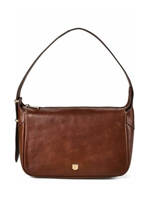 Braune Lederhandtasche mit einem einzelnen Schulterriemen, oberem Reißverschluss und einem kleinen goldenen Emblem auf der Vorderseite in der Mitte.