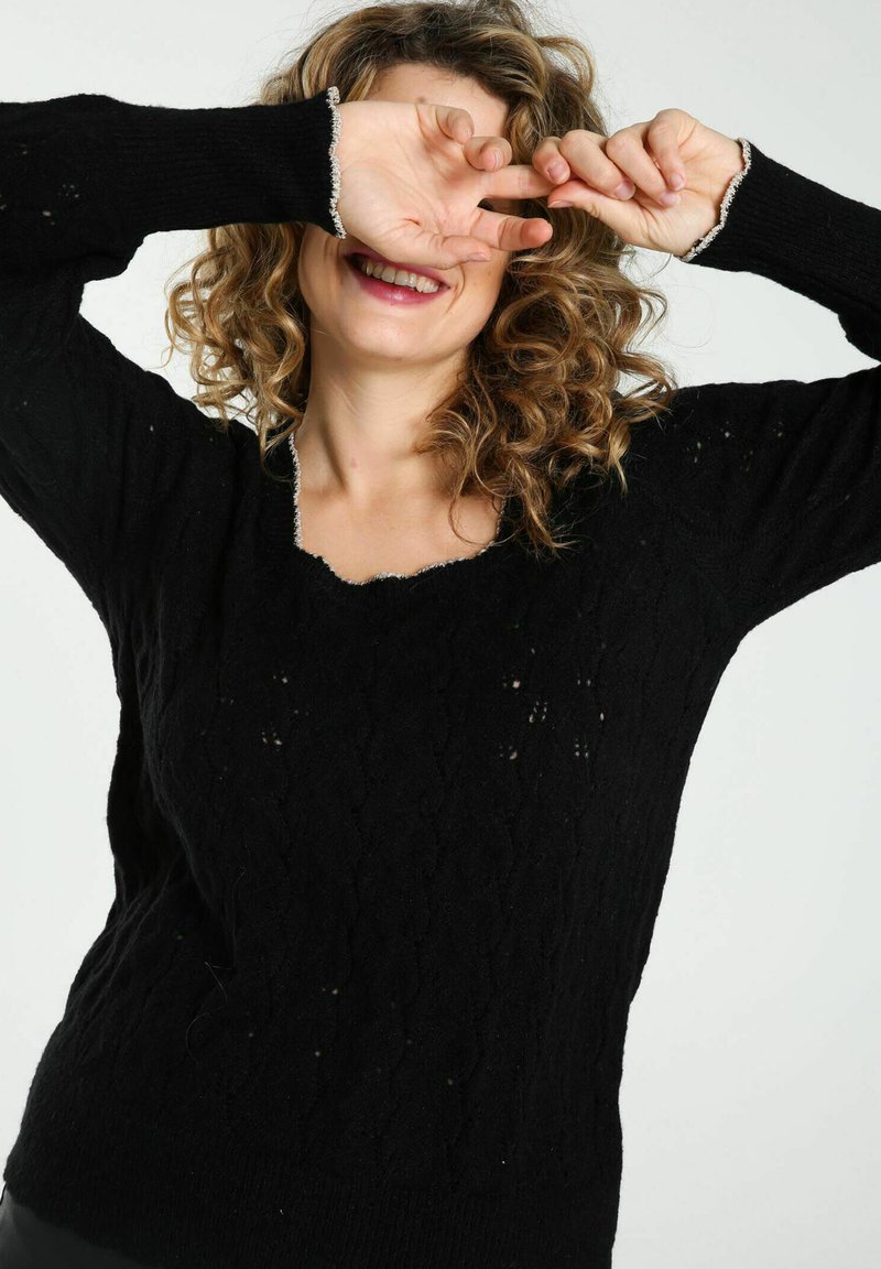 Damen Strickjacken | Paprika Strickpullover black/schwarz - IW54132 Damen Strickjacken | Paprika Strickpullover black/schwarz - IW54132