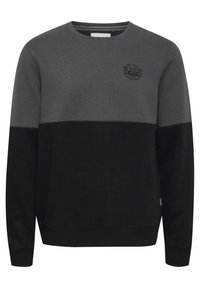 Unselected, gray pinstripe
