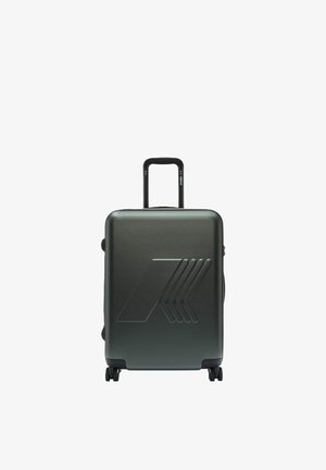 Valigia rigida colore grigio scuro con quattro ruote e manico telescopico nero estensibile, con un motivo a freccia in rilievo sulla parte anteriore.