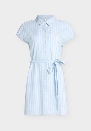 Helehall sinine lühikeste varrukatega särkkleit valgete vertikaalsete triipudega, nööpidega ees, kraega kaelusega ja vööga, mis on vöökoht risti seotud.