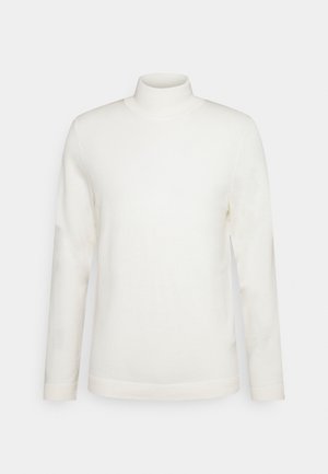 Pull-over blanc à col roulé à manches longues avec un col et des poignets côtelés, présenté sur un fond gris clair uni.