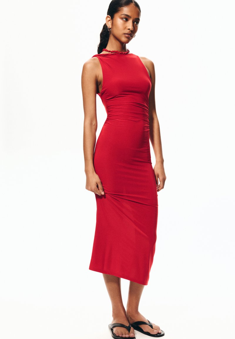 PULL&BEAR - Robe fourreau - red, Agrandir