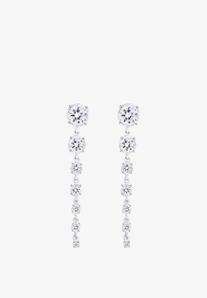Strieborné visiace náušnice s viacerými čírymi kryštálmi, ktoré majú lineárny dizajn so striedavými veľkosťami a upevneniami, čím zvyšujú trblietanie a eleganciu.