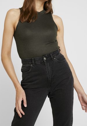 Top - dark green