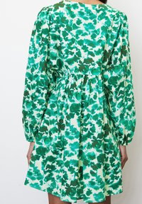 Marc O'Polo Vapaa-ajan mekko - green