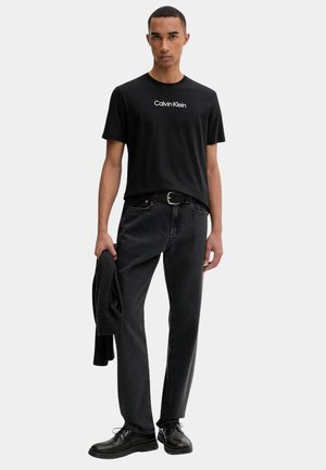 Calvin Klein, SS STANDARD LOGO 30S CREWNK TEE - T-shirt con stampa - black