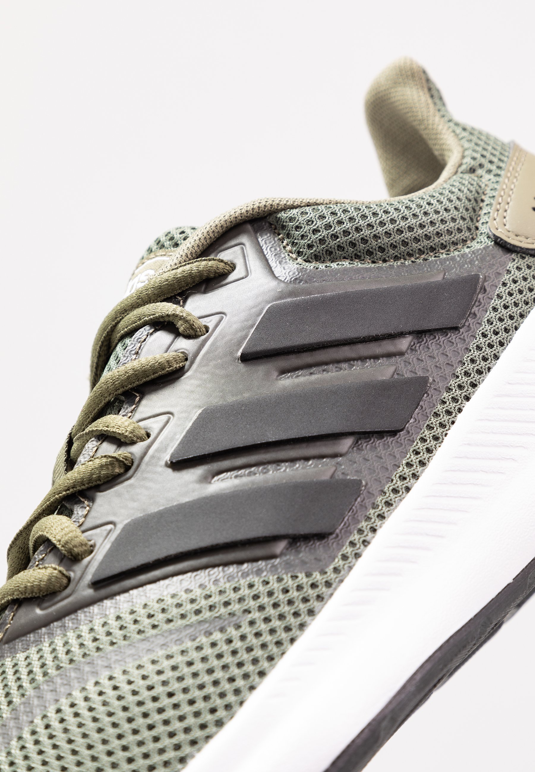 adidas Performance RUNFALCON - Hardloopschoenen neutraal - raw khaki/core  black/footwear white/kaki - Zalando.nl