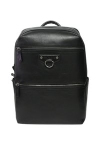 Zaino in pelle nera con due tasche frontali orizzontali con zip e un dettaglio ad anello metallico sulla tasca superiore.