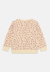 Felpa con stampa leopardata in un morbido beige con macchie rosa, caratterizzata da un collo rotondo e maniche lunghe, rifinita con polsini e orlo a coste.