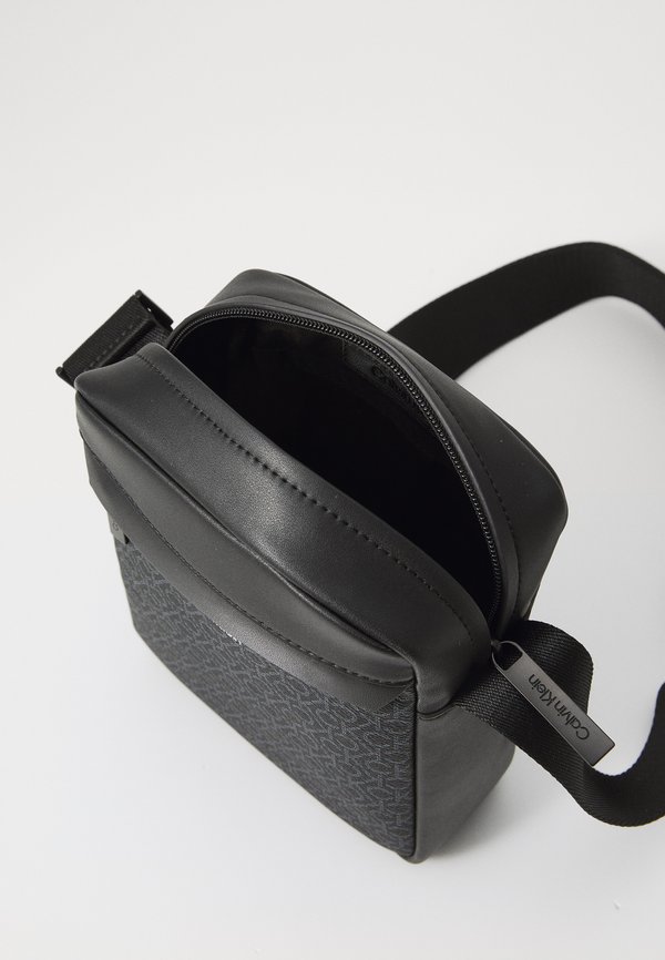 REPORTER MONO - Cross body bag4