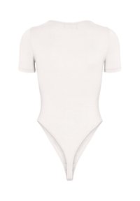 Witte korte mouwen bodysuit met een ronde halslijn, gemaakt van zachte stof; voorzien van een stringrug ontwerp en naadloze afwerking.
