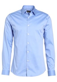 Ljusblå skjorta med knappar, tillverkad av ett slätt tyg. Innehåller en klassisk krage, långa ärmar och fem vita knappar fram.