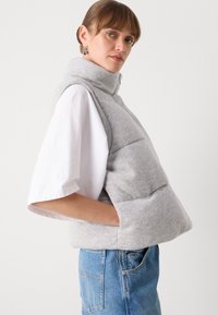 BOSS FOCRINA - Brezrokavnik - light pastel grey