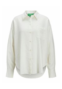 Camicia bianca con bottoni realizzata in tessuto leggero, dotata di colletto, una tasca sul petto e orlo arrotondato. Maniche lunghe con polsini.