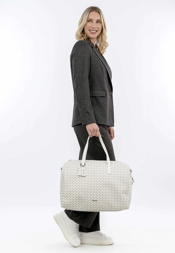 FRANCESCA   - Weekender