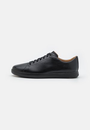 GRAND CROSSCOURT - Trainers - black