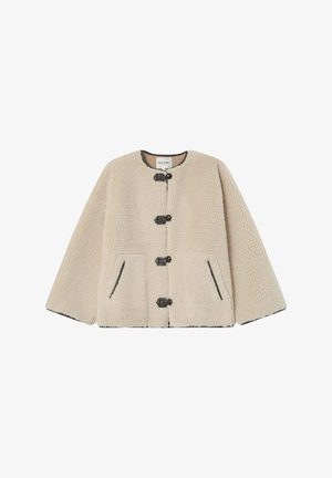 Beige fleece jacket met een ronde halslijn, vier knoopsluitingen en twee zijzakken. Zwarte biezen accenten op de randen.