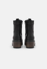Apple of Eden Stivaletti con plateau - black