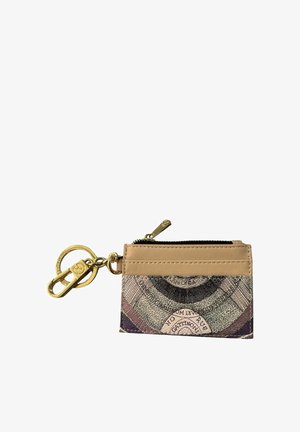 Piccolo portacarte beige e decorato con cerniera nera e anello portachiavi dorato e moschettone attaccati.