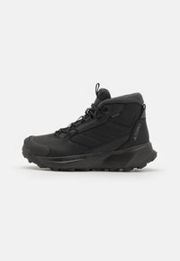 Zimní obuv - core black/grey four